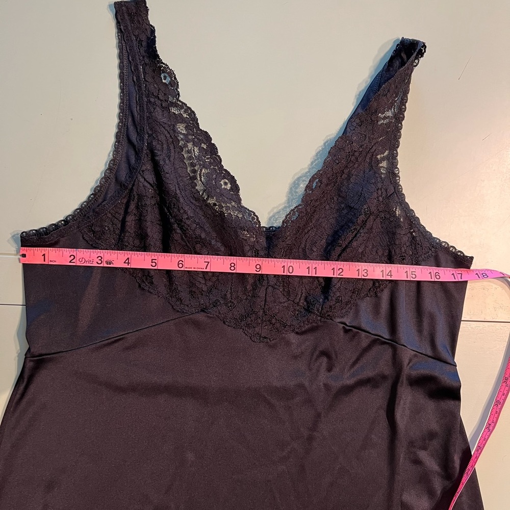 Full slip - Picture 8 of 8